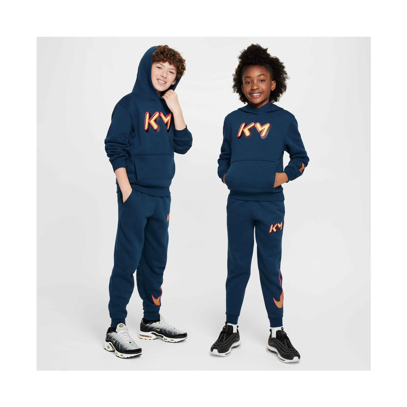 Nike Club Kylian Mbappé Kapuzenpullover Kinder 